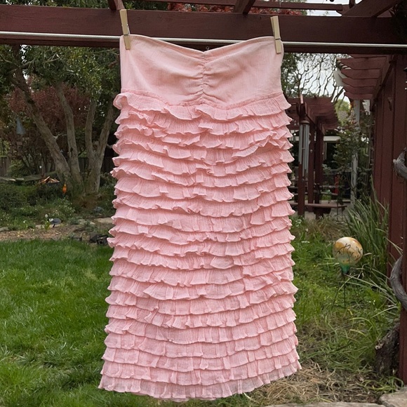 🌺 BOUTIQUE; Feminine & Flirty “BARBIE” Cotton Peach Ruffle Dress in Misses XS! - Picture 2 of 6